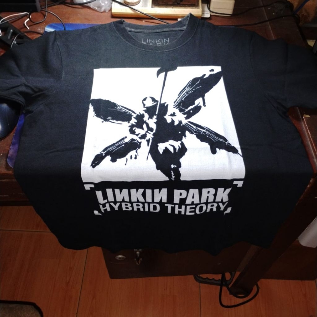 Kaos Baju Band Linkin Park Hybrid Theory (Bekas)