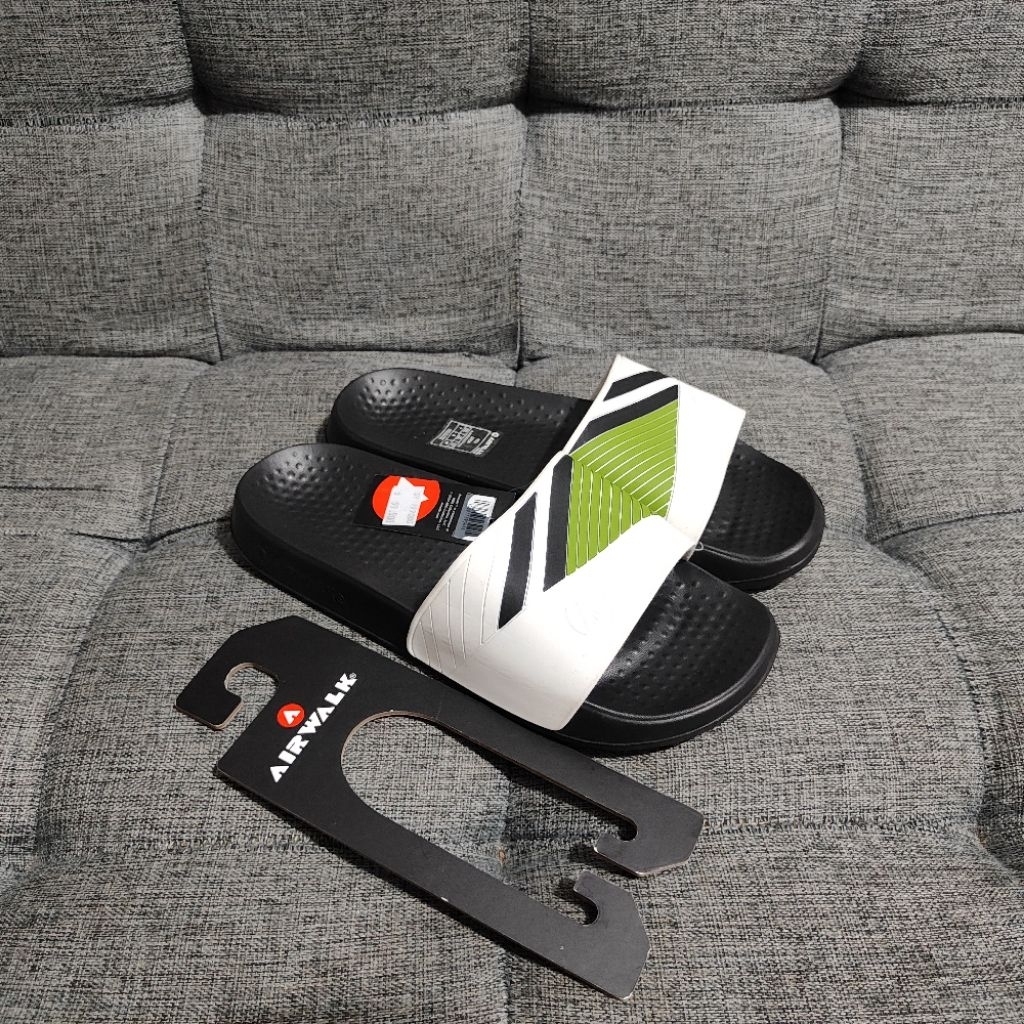 Sandal Slide Airwalk CORAL Men's - Black/White [AIWSM240720W]