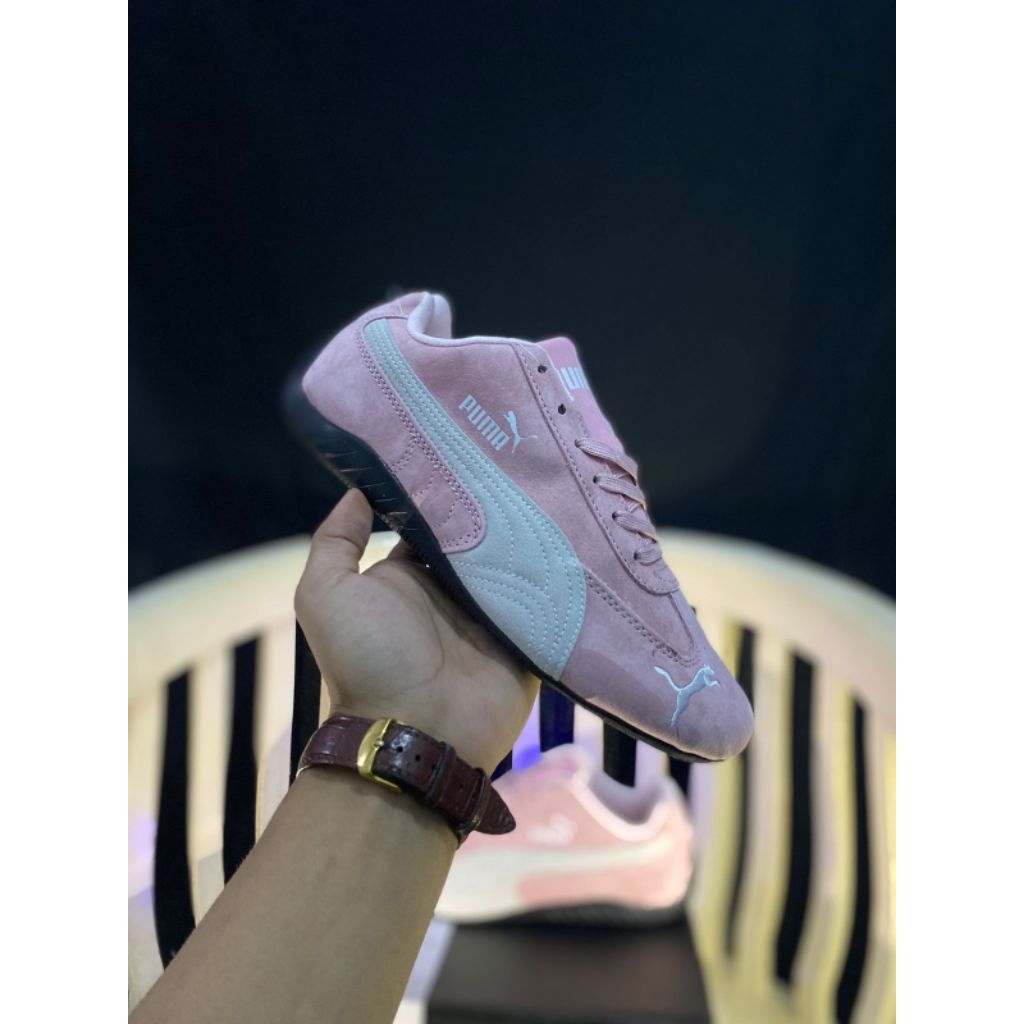 Sepatu sneakers casual wanita puma spedcet pink white