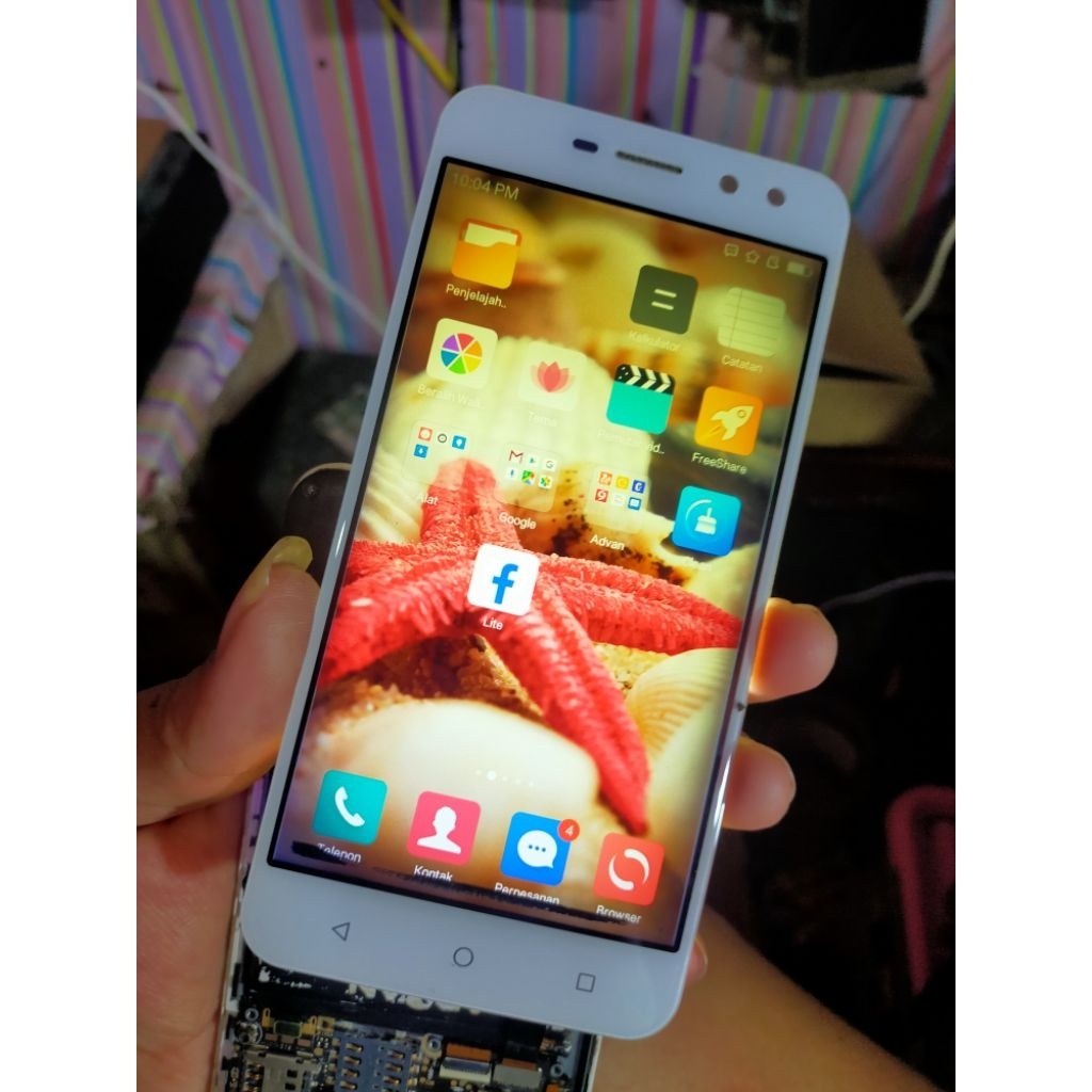 lcd advan i5e ori copotan minus bercak dikit