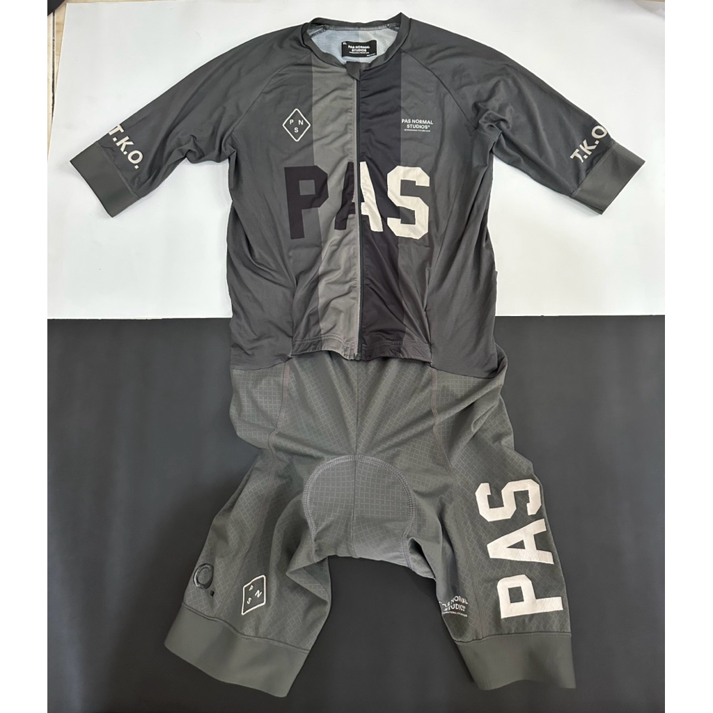 preloved skinsuit pas tko like new size XL