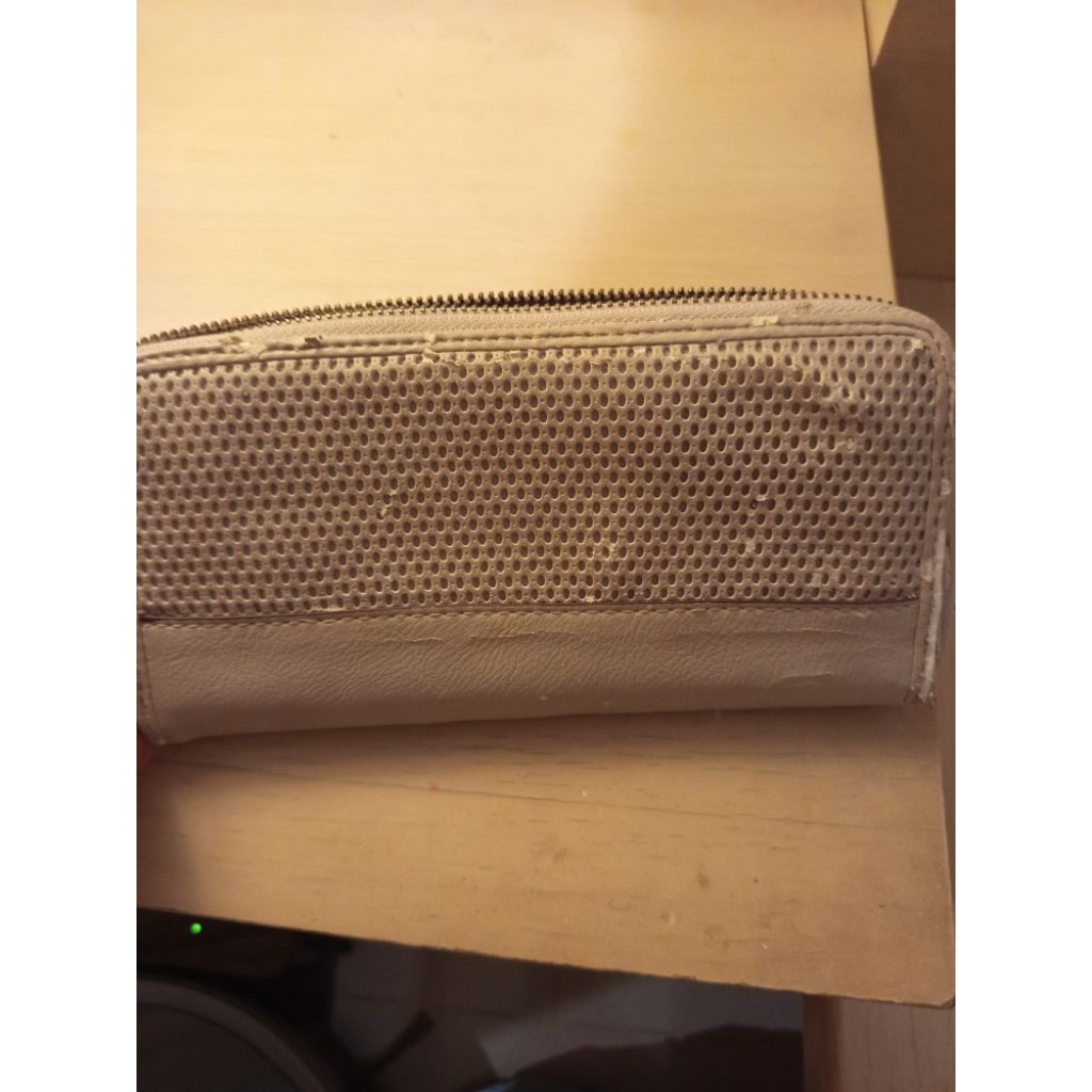 Dompet panjang Mango preloved