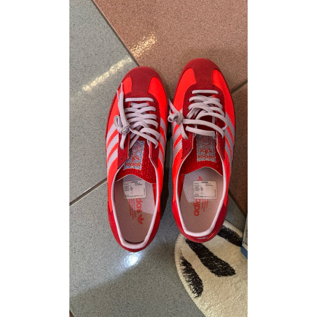 Sepatu Adidas SL72 Red