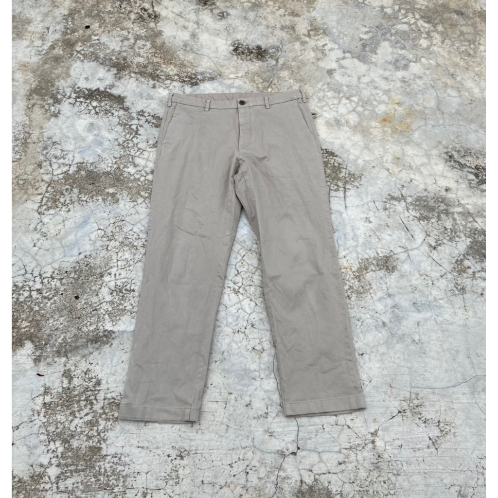 Celana Cotton Chino Uniqlo Original Oat Cream Color - size 36
