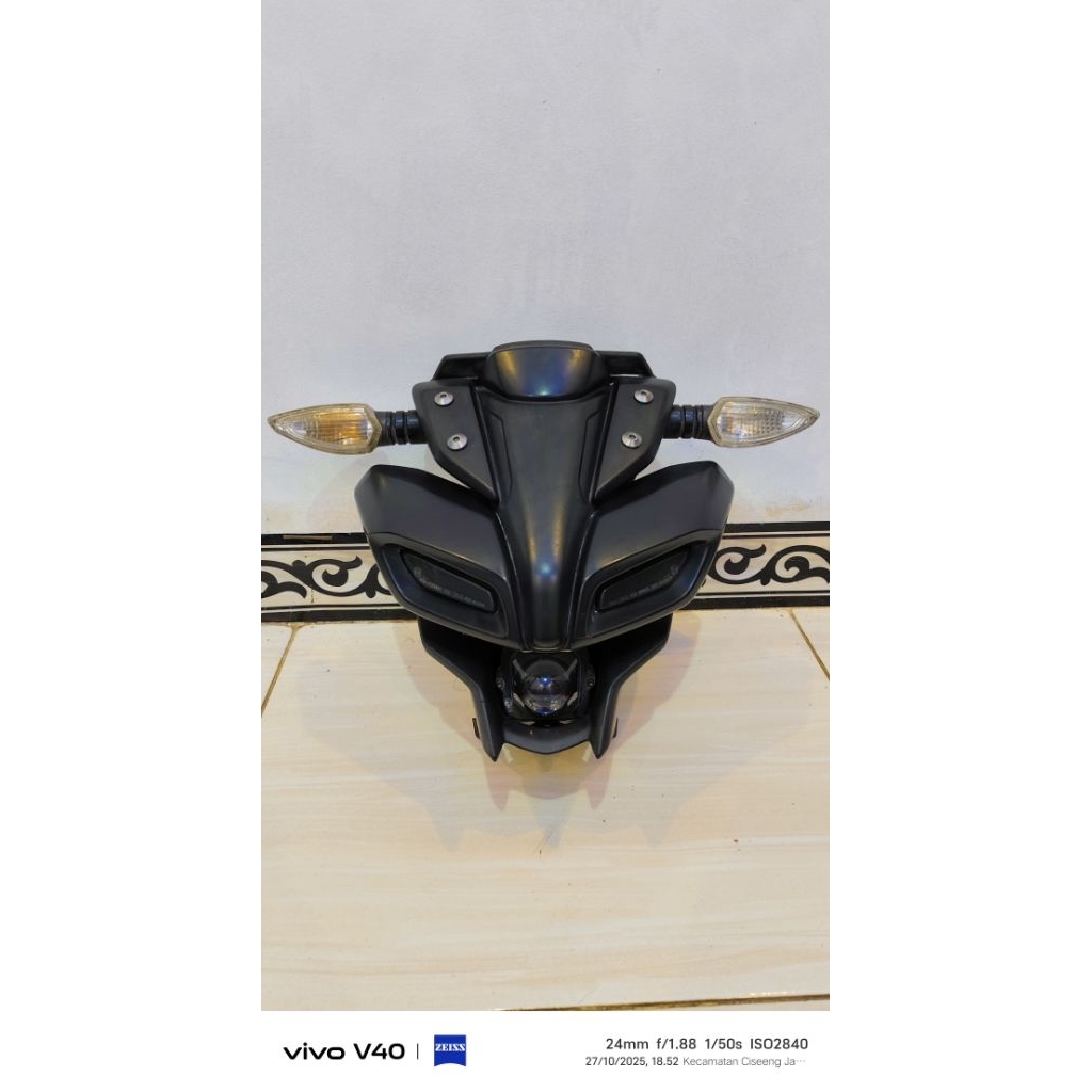 headlamp lampu depan yamaha MT15 original