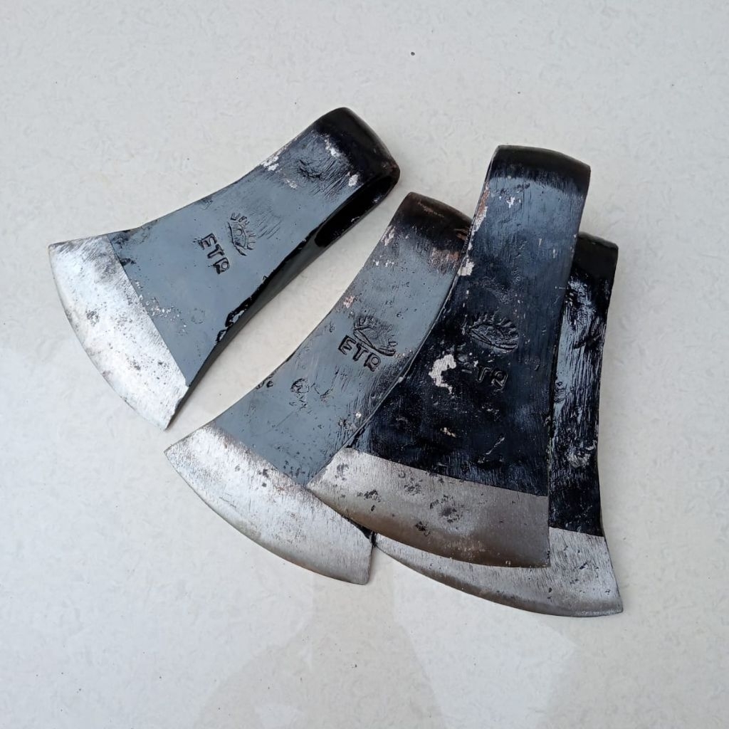 Kapak/Kampak Jumbo Baja ETR CAP MATA Berat 1,3 Kg