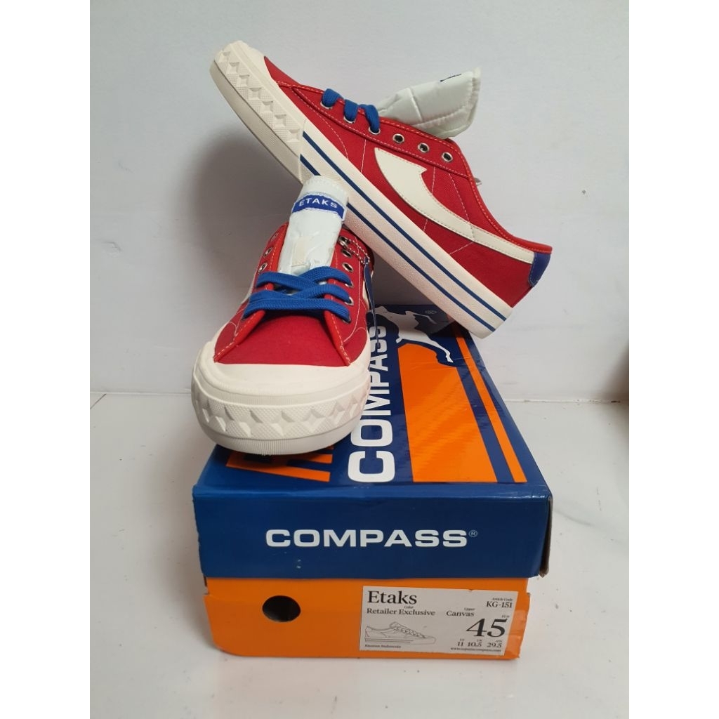 Compass Retrograde Retailer Exclusive