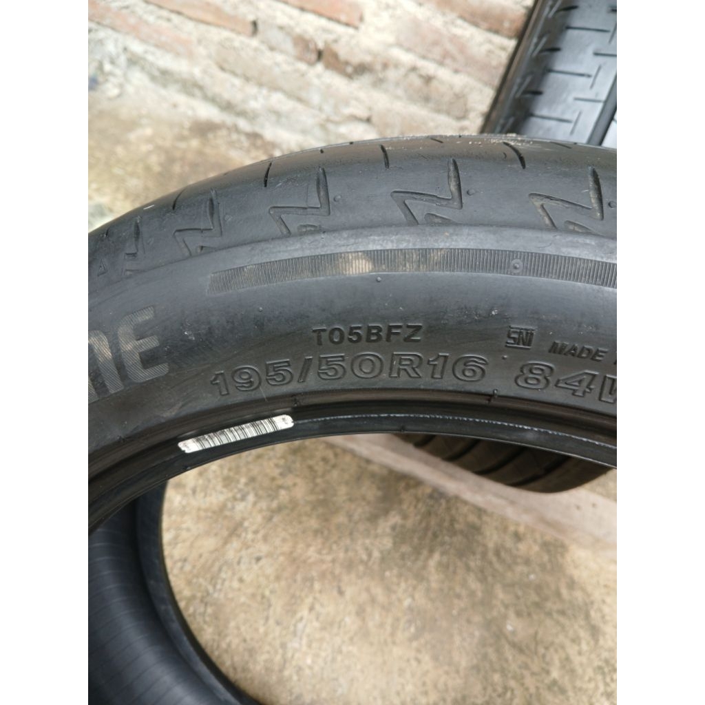 Ban Bridgestone 195/50 R16