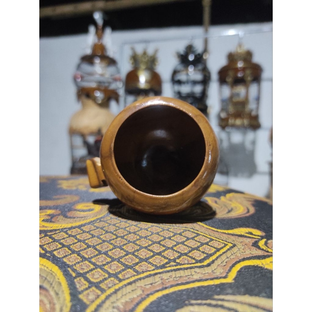 cepuk/wadah makan burung model ukiran bunga khas Jepara