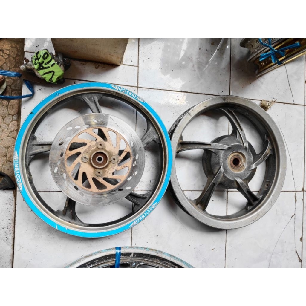 velg depan belakang Suzuki skydrive original copotan