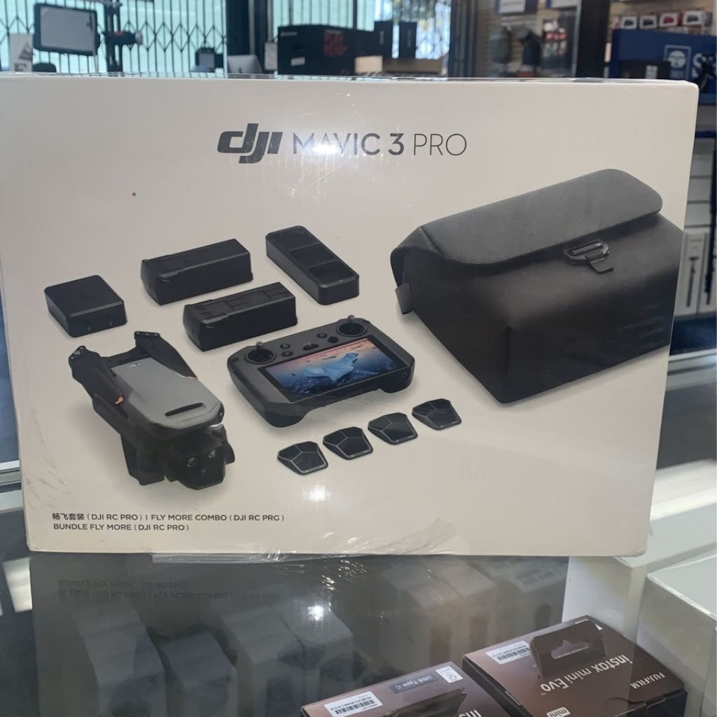 Drone DJI Mavic 3 Pro Combo RC Pro 3 Battery