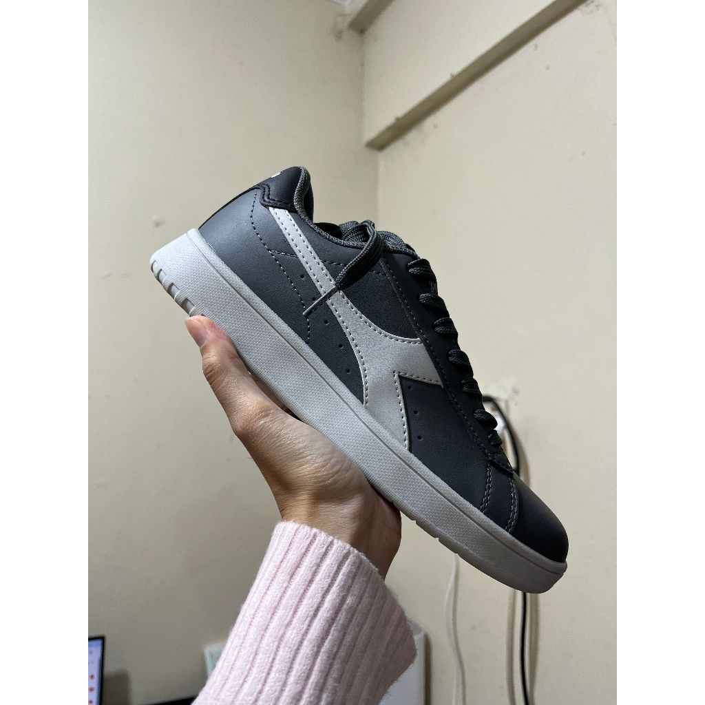 DIADORA NOVEL (M) MENS / GREY DIACA250106G