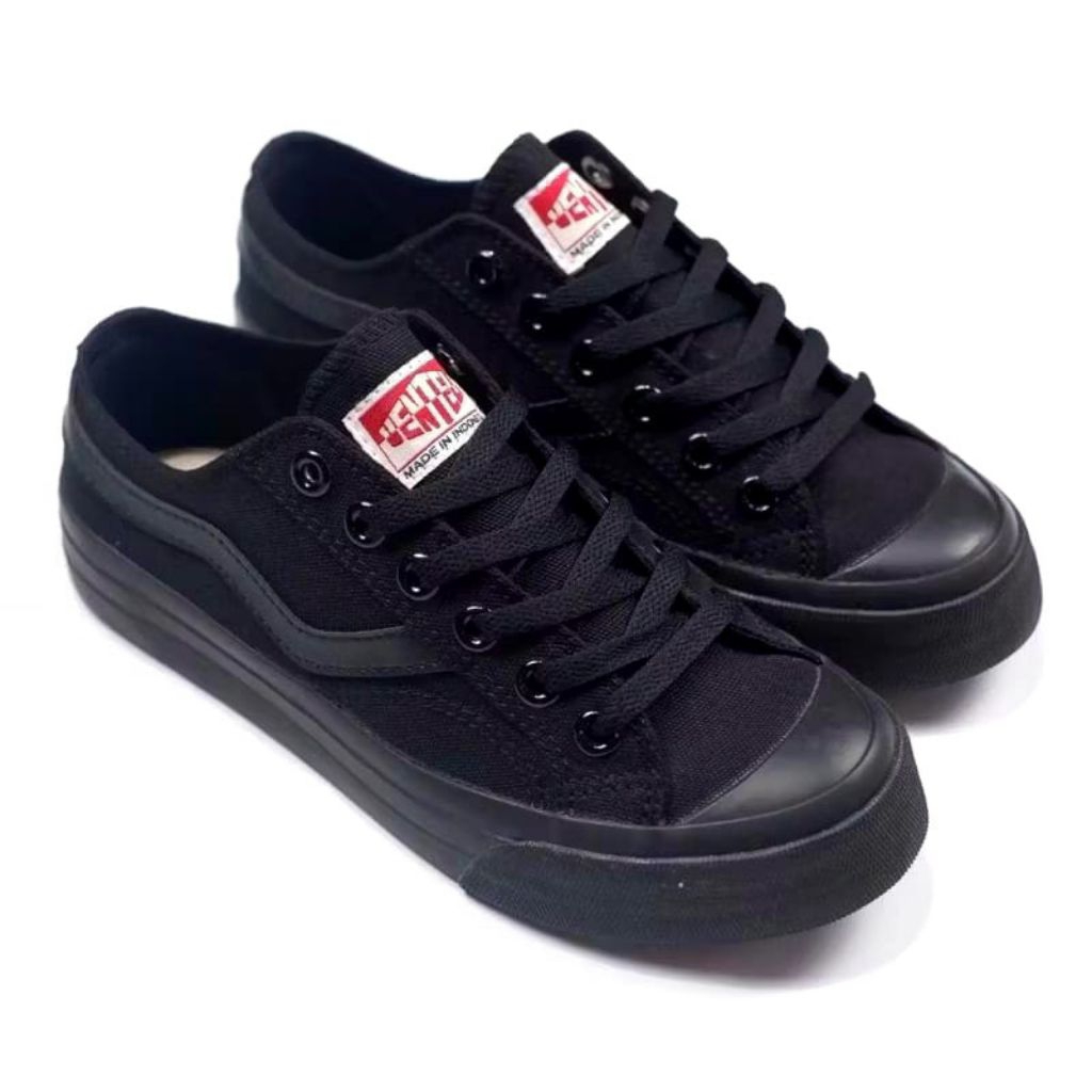 SEPATU JUNIOR SERIES / VENTELA HITAM PUTIH / VENTELA FULL HITAM / SEPATU SEKOLAH / SEPATU SNEAKERS A