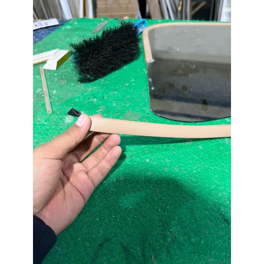 Aksesoris karet 1 roll lis cermin kaca / karet Lis helm lebar