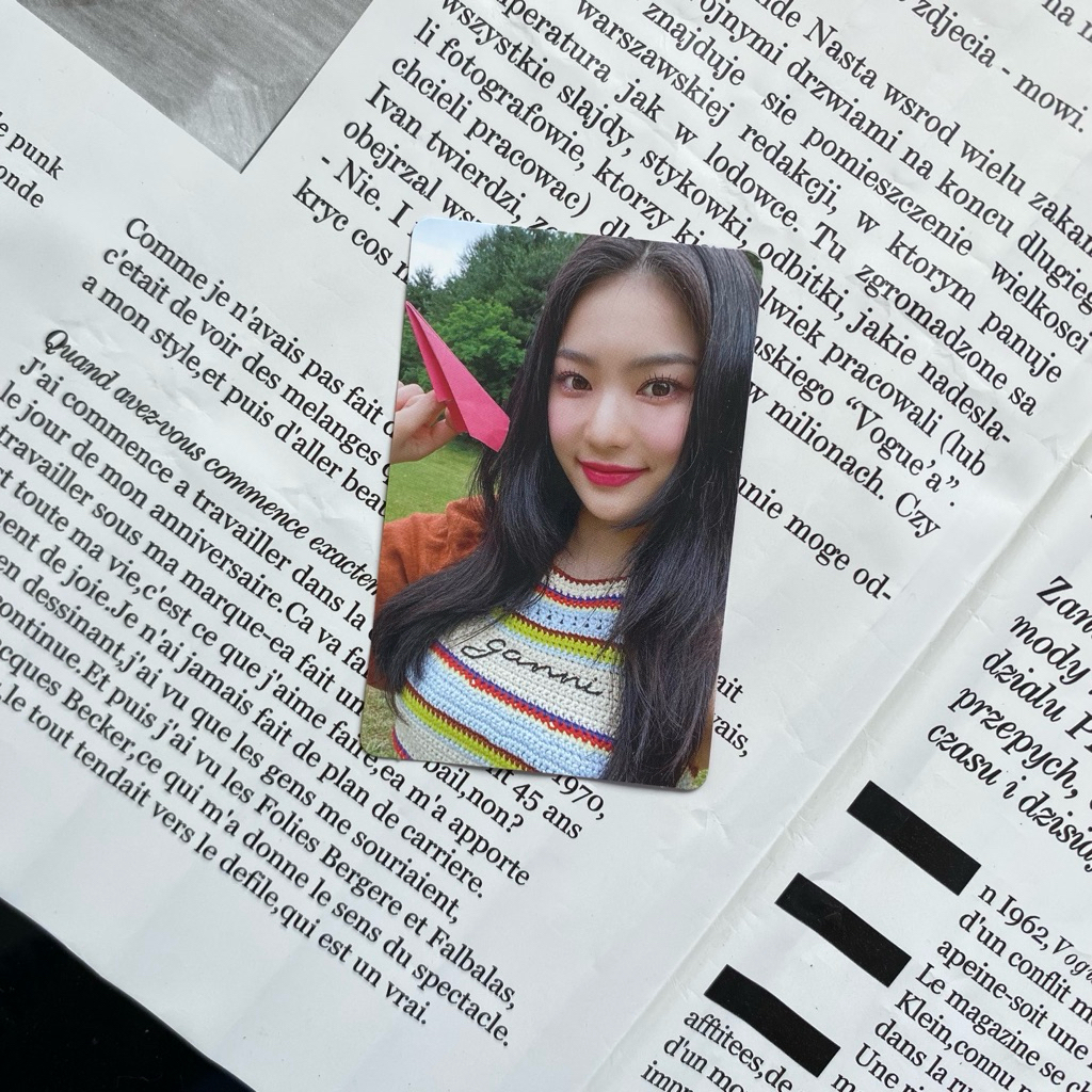 PC ISA STAYC ALBUM WE NEED LOVE PHOTOCARD OFFICIAL PINK HIJAU KPOP IJO PHOTOCARD SIEUN SEEUN SUMIN Y