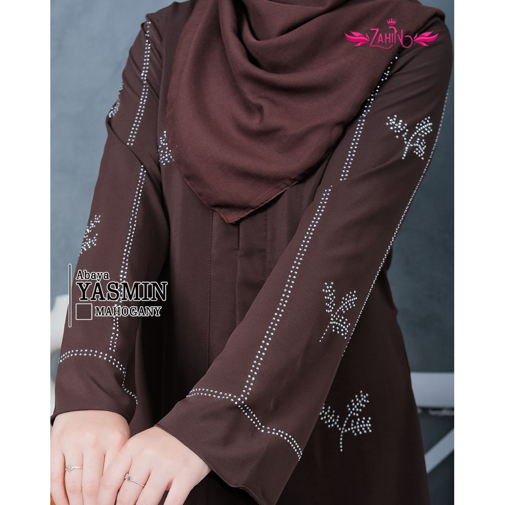 abaya yasmin
