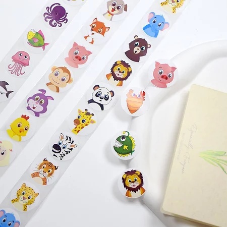 Topcakeplus 500 PCS (1 Roll) Stiker Tema Hewan Lucu / Sticker Animal Chubby