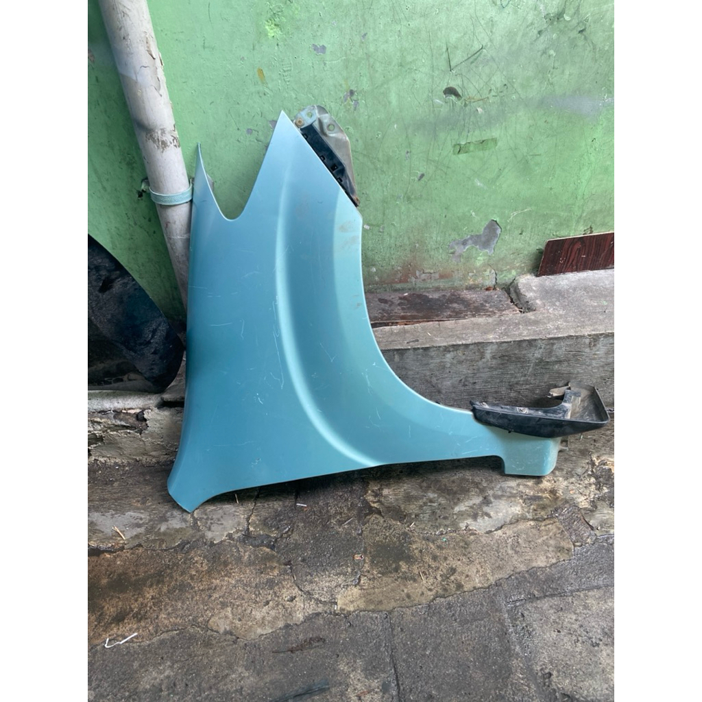 spakbor fender kanan avanza xenia vvti lama old