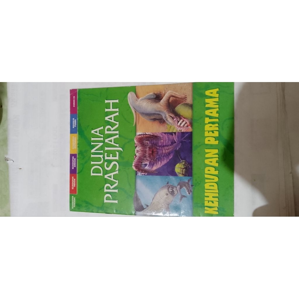 BUKU DUNIA PRASEJARAH, KEHIDUPAN PRATAMA