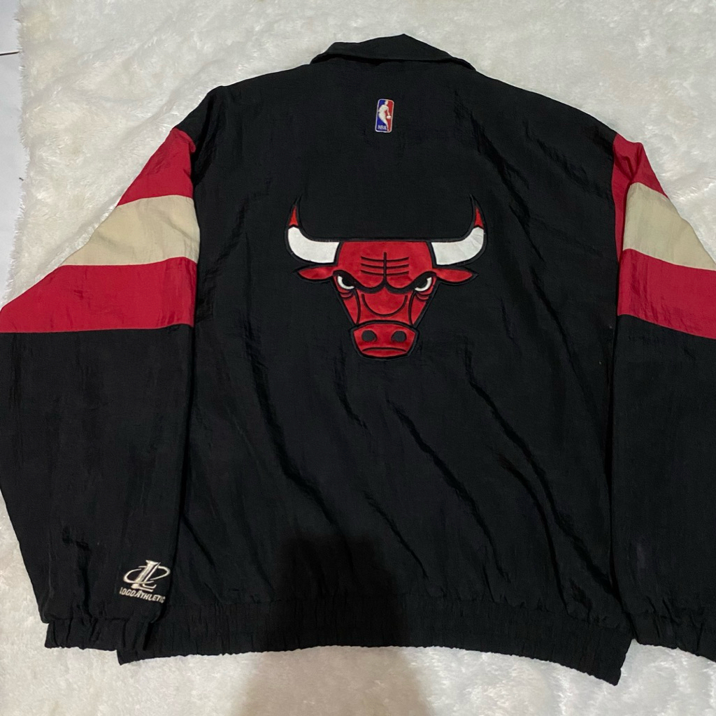 Vintage Logo Athletic Chicago Bulls Black Red and White Jacket
