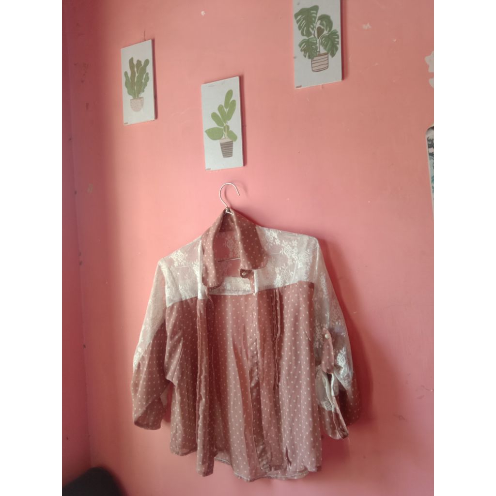 Outer Coklat Polkadot & Renda – Vintage Chic Look