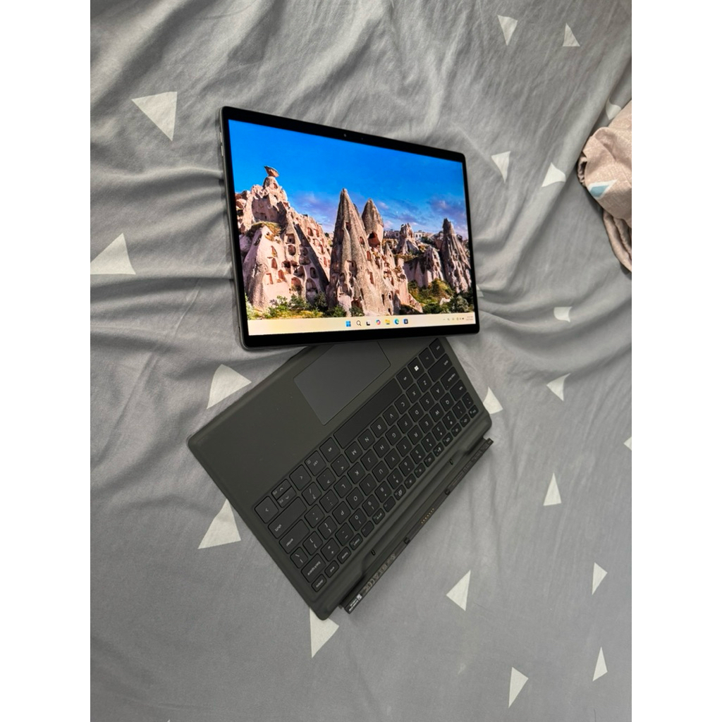 Laptop Dell Latitude 7320 2-in-1 | Intel Core i7 Gen 11 | RAM 16GB | SSD 512GB | Touchscreen | Murah