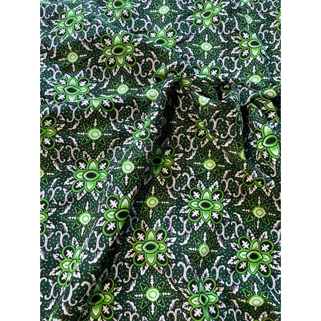 Kain Batik Hijau Premium Motif Elegan Seragam Sekolah Madrasah Diniyah Takmiliyah Awaliyah