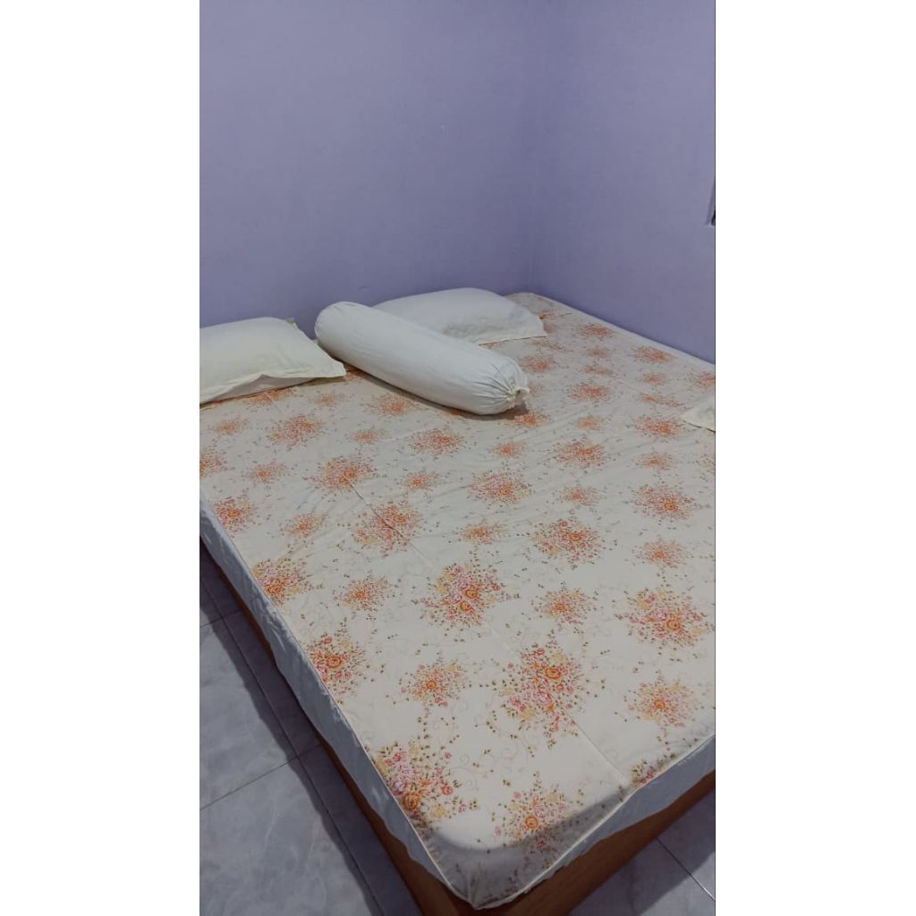 preloved sprei 180x200x20 katun jepang