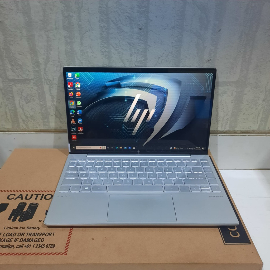 Laptop Hp Envy 13-ba1100ca, Core i5-1135G7, Gen 11Th, Ram 8 Gb / 512Gb, Intel Iris Xe Graphics, IPS,