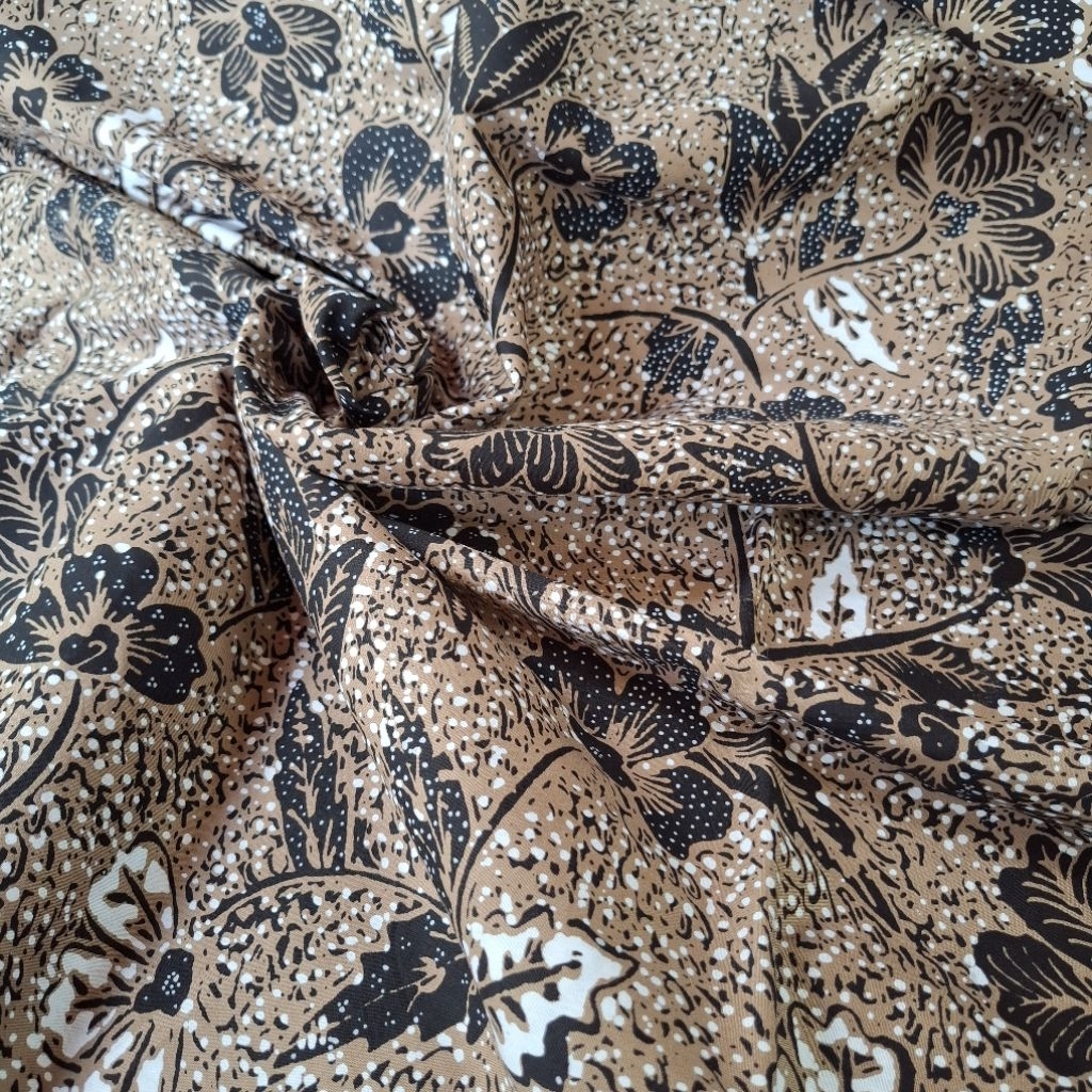 Kain Batik Lawasan Klasik Cream Krem Pastel Rok Wiru Kemeja Kondangan Wisuda Lamaran Kantoran