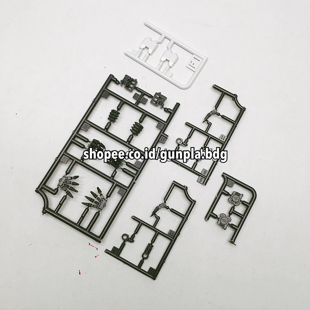 Bandai MG Gundam Barbatos Part Hand