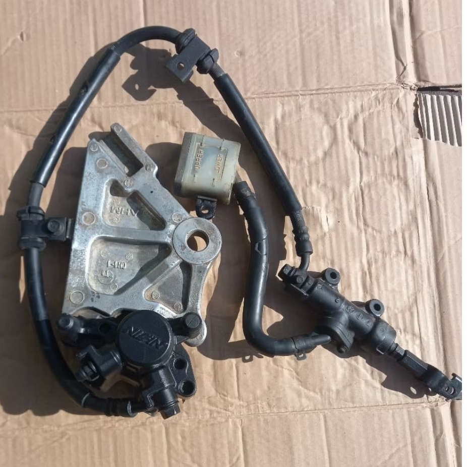 kaliper Cakram belakang Set Honda Tiger Revo original