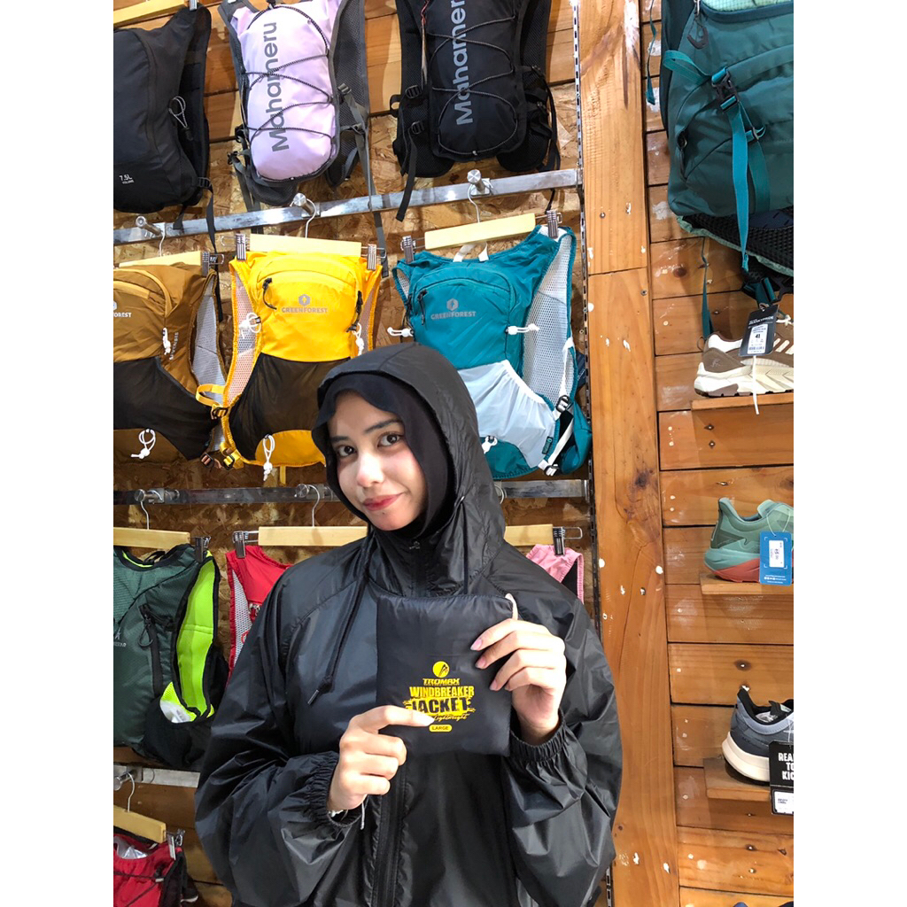 Tromax Super Lightweight Packable Windbreaker Jacket Rujay