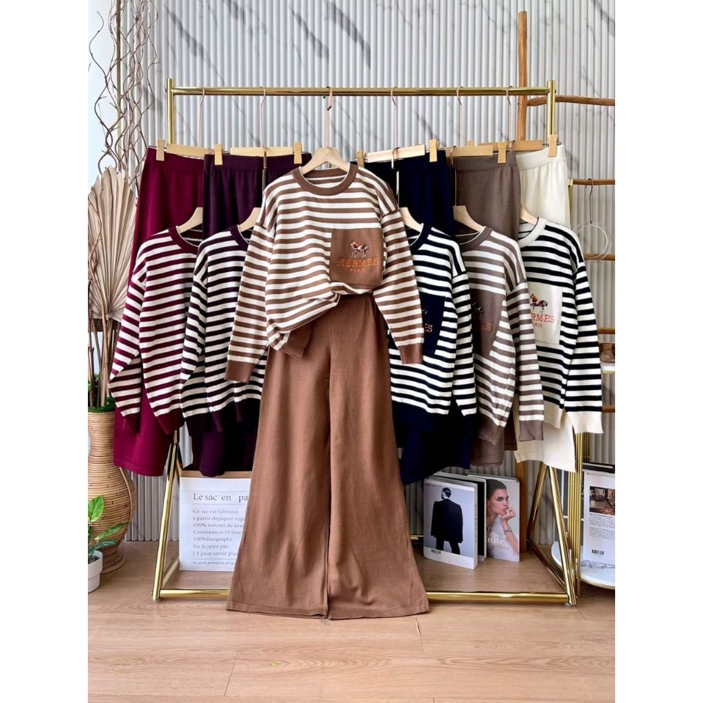 One Set Kaos Rajut Premium