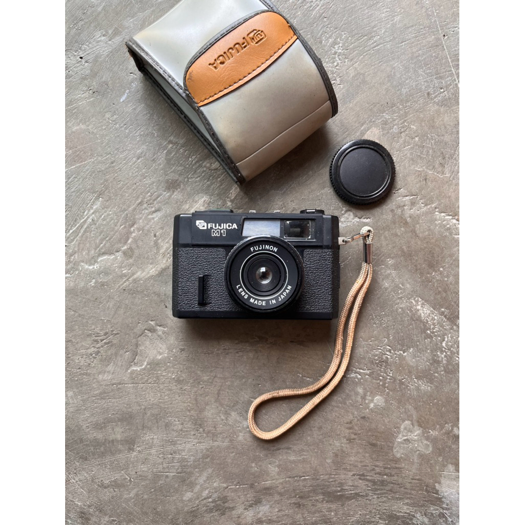 KAMERA ANALOG FUJICA M1