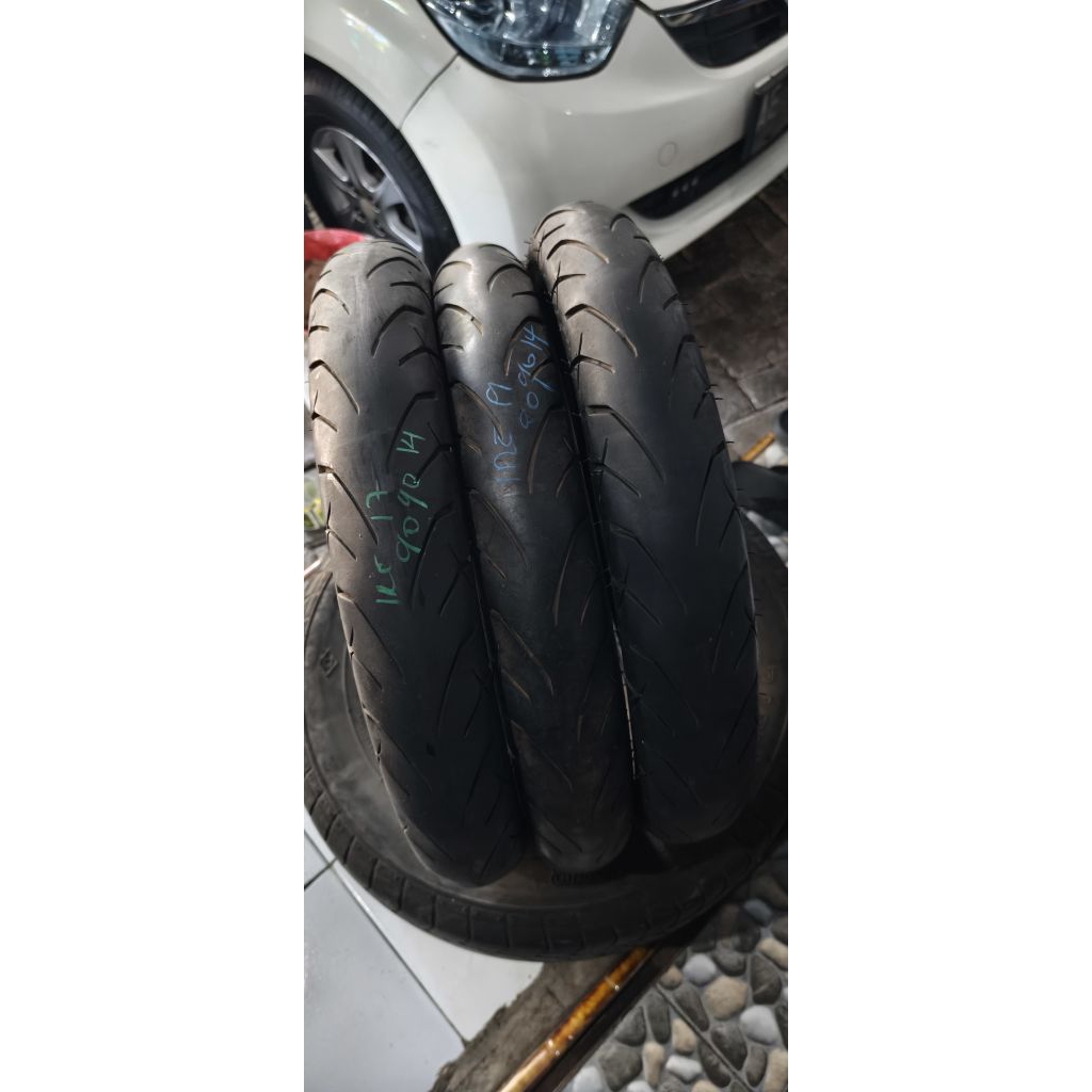 Ban bekas ory copotan IRC SS -530 R Tube Type Ukuran 90/90-14 untuk Ban Motor beat