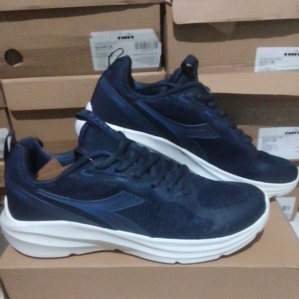 diadora mardon navy