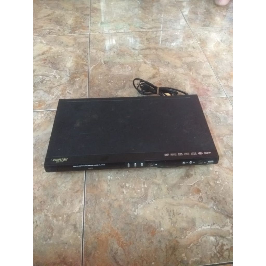DVD VCD CD PLAYER merk ZUMATSU BM-711H USB normal mic normal tidak ada remot siap kirim setiap hari 