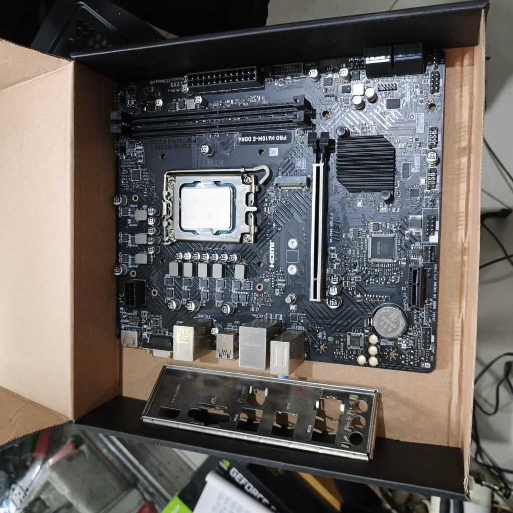 MSI H610M-E DDR4 + Intel Core i5-12400F Second Garansi panjang