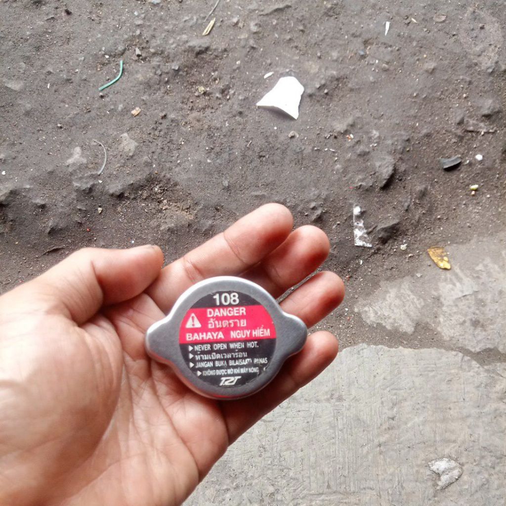 tutup radiator vario 125 original