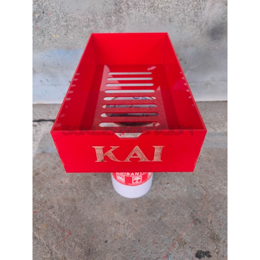 laci acrylic custom | box wetdry acrylic custom