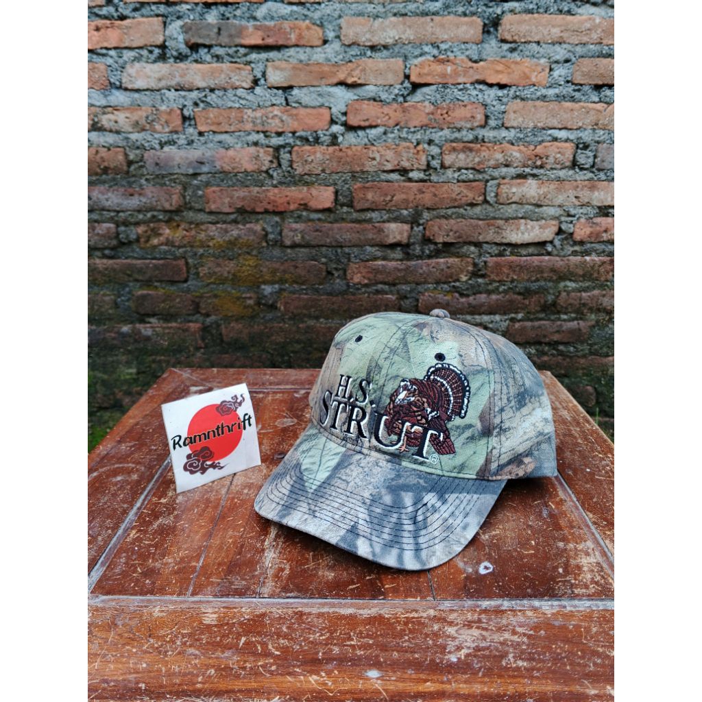 topi realtree by youngan
