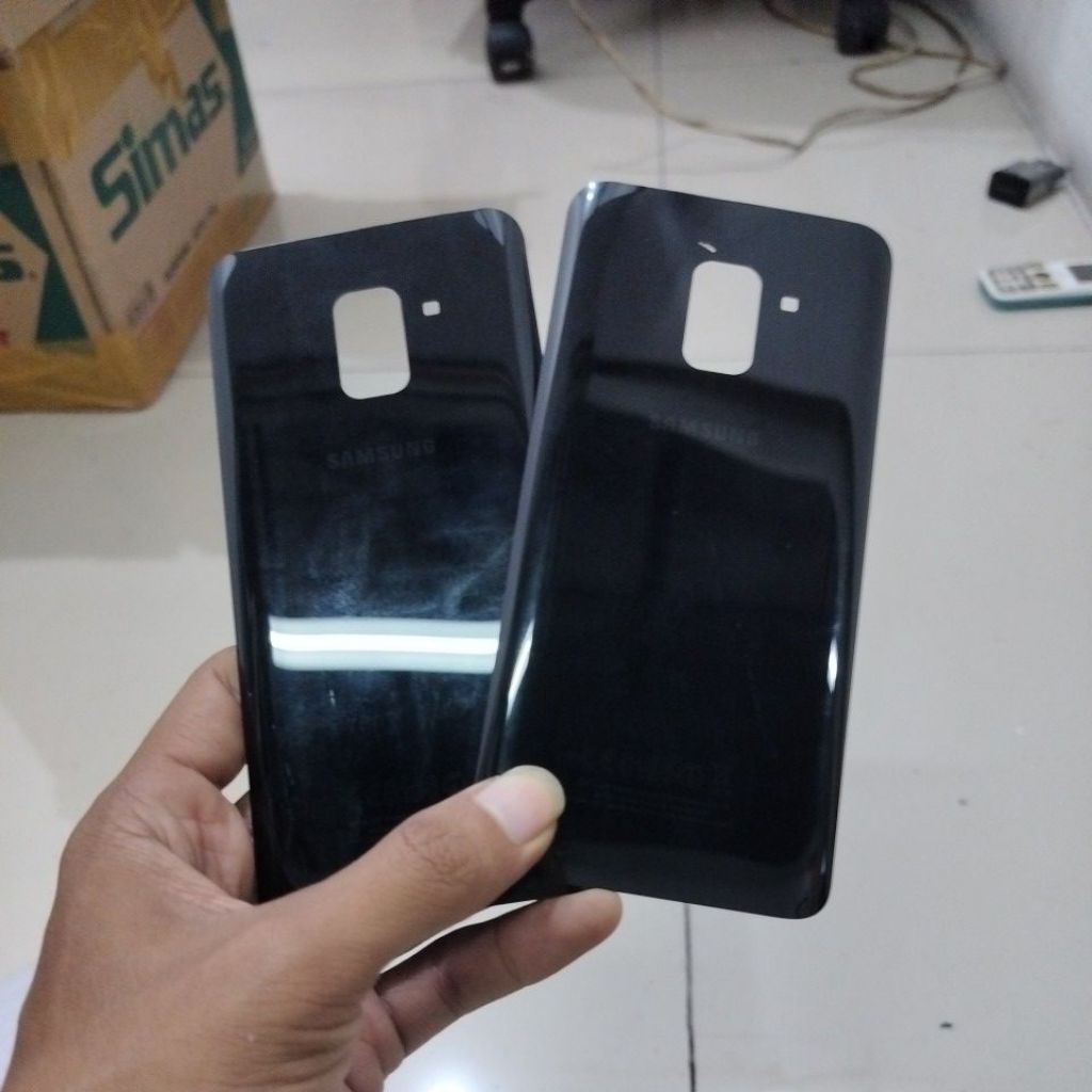 Backdoor Kesing Samsung A8 A530 Ceasing Glas Kaca