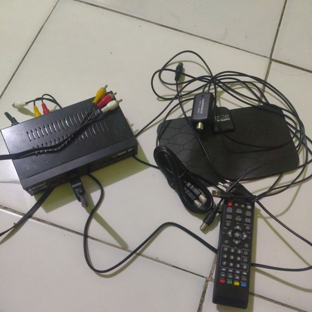 Set Top Box(STB) dan antena