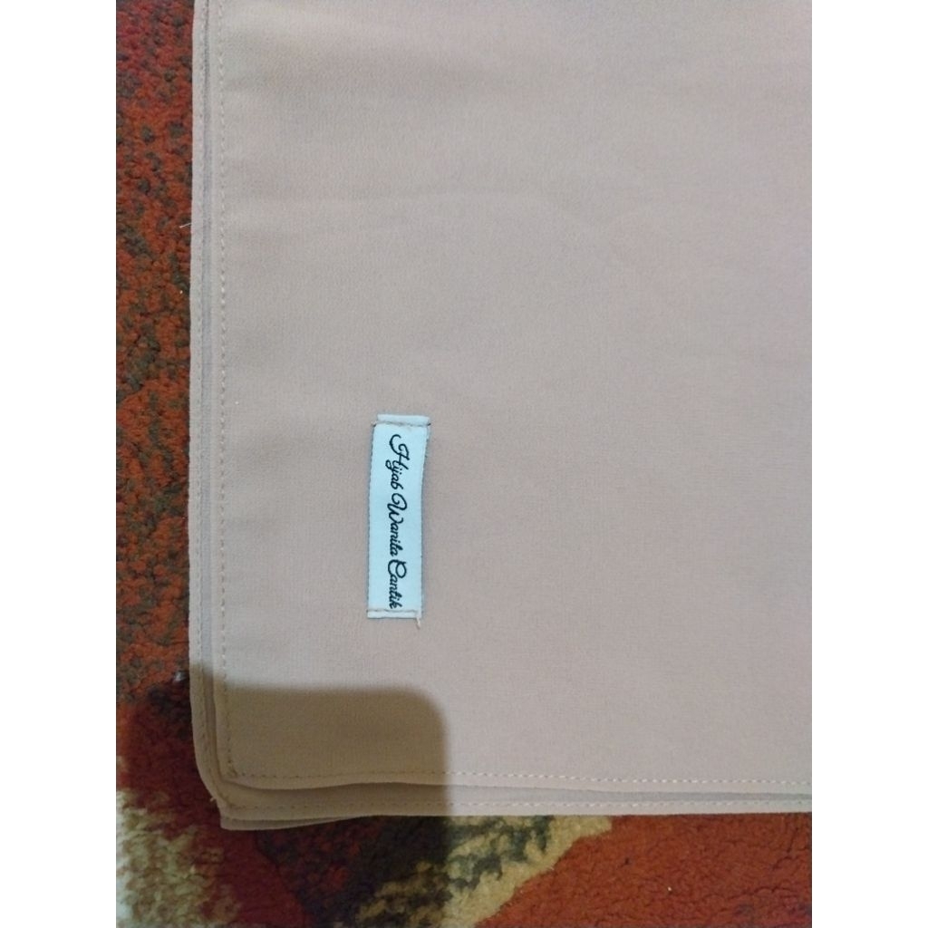 Pashmina HWC ( hijab wanita cantik )