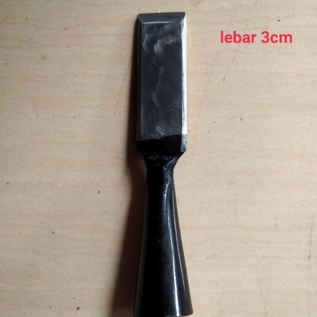 pahat kayu/tatah kayu/bobok kayu