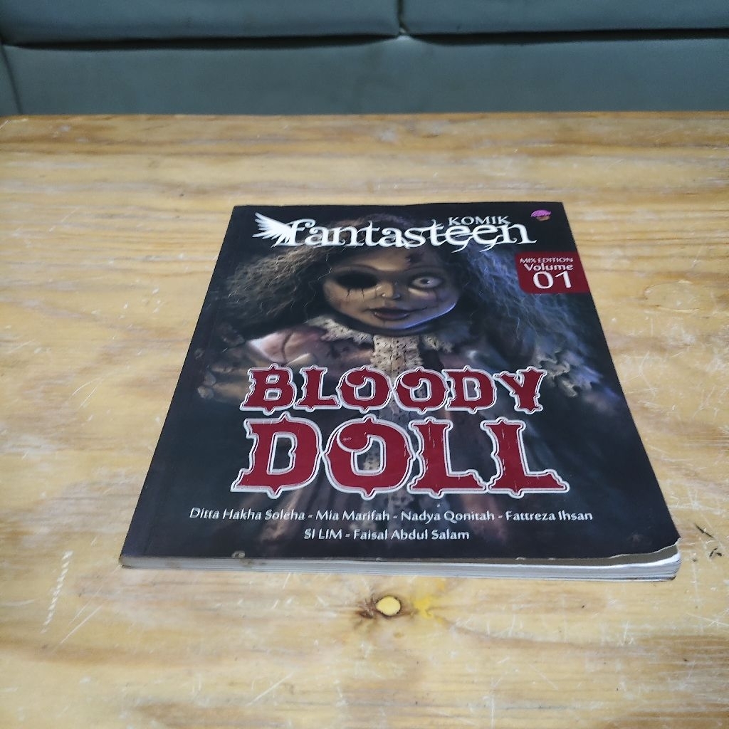 Komik Fantasteen Bloody Doll