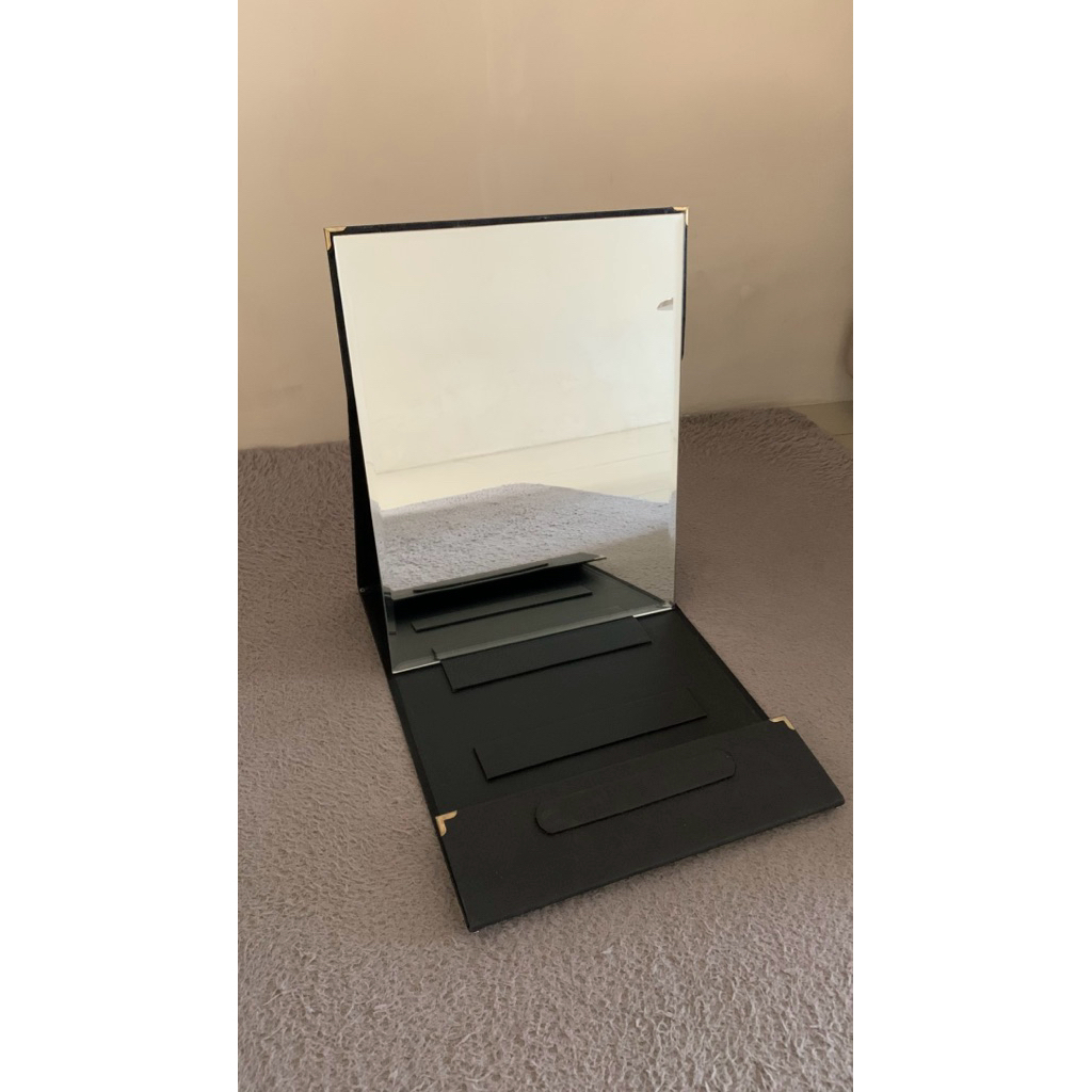 FOLDING MIRROR UNTUK MUA