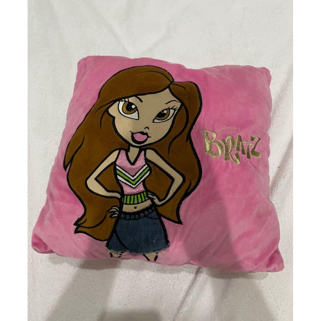preloved bantal bratz