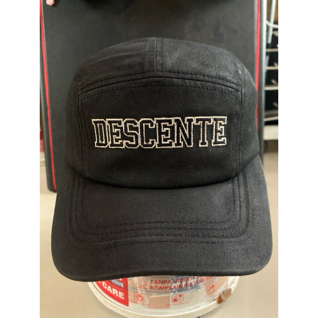 Topi Lima Panel Descente